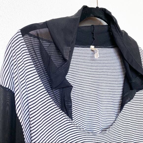 LF Stores Emma & Sam Mesh Stripe Oversized Hoodie Size Small - Picture 5 of 10